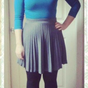 Modcloth accordion to you Gray skater skirt large